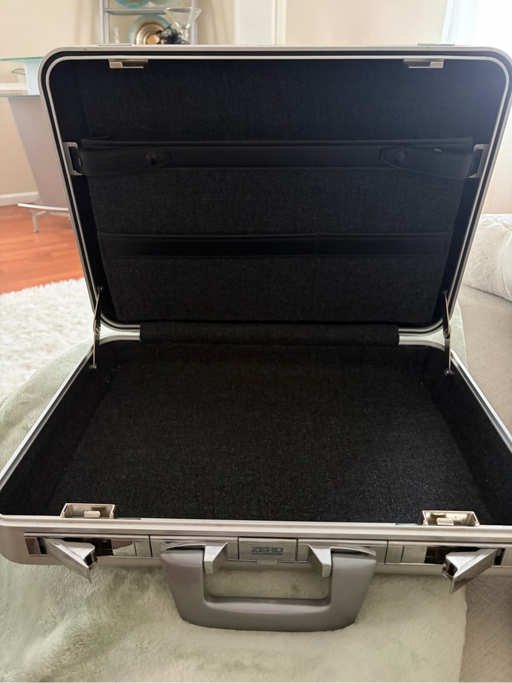 Zero Halliburton Silver Hard-Shell Travel Briefcase - Sleek Aluminum Look